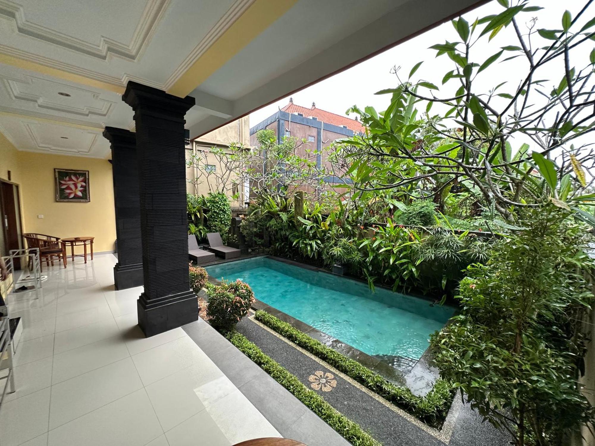 Saputra Guesthouse Ubud  Exterior photo