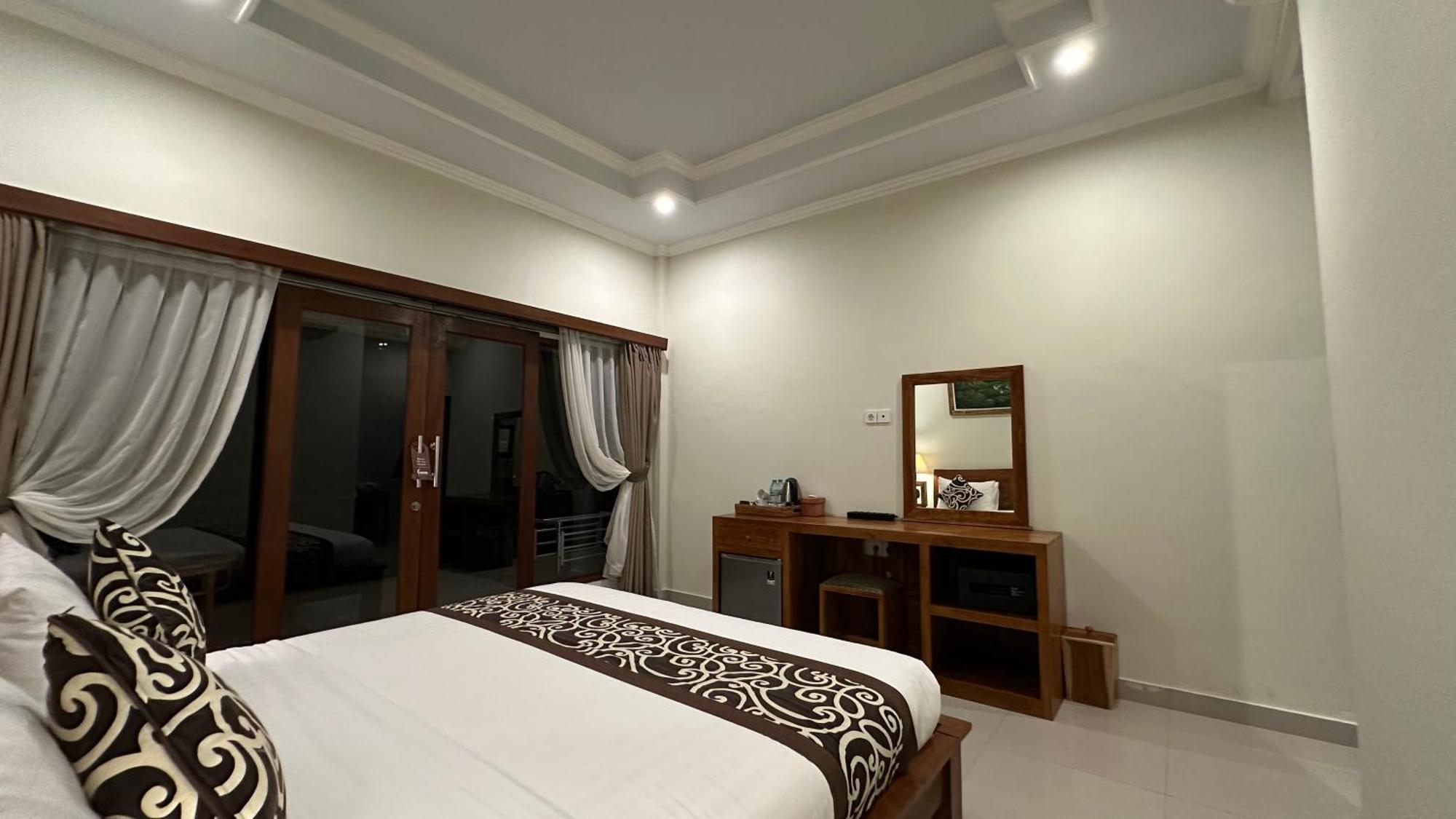 Saputra Guesthouse Ubud  Exterior photo
